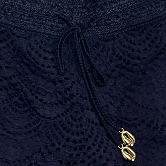 Lily Pulitzer Women's Claudette Scalloped Shell Lace Shorts-Navy Size XL - Picture 2 of 6